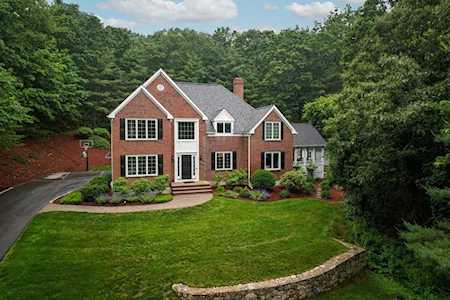 9 Stoney Brook Road Hopkinton, MA 01748