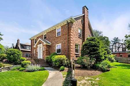 690 Newton St Brookline, MA 02467