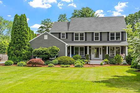 14 John Edwards Dr Northborough, MA 01532