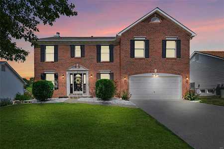317 Quiet Country Dr St Peters, MO 63376