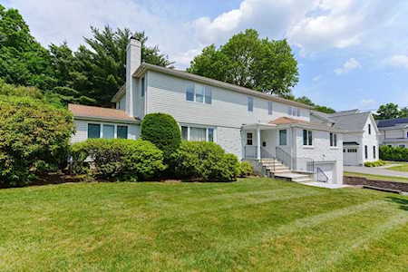 14 Columbine Rd Newton, MA 02459