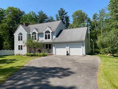 19 Tanner Lane Fairhaven, MA 02719