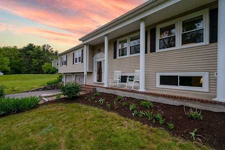 14 Jethro Peters Lane Northborough, MA 01532
