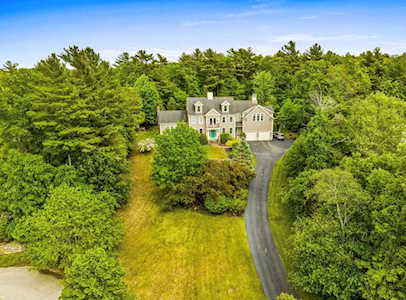 32 Fox Hill Cir Marshfield, MA 02050