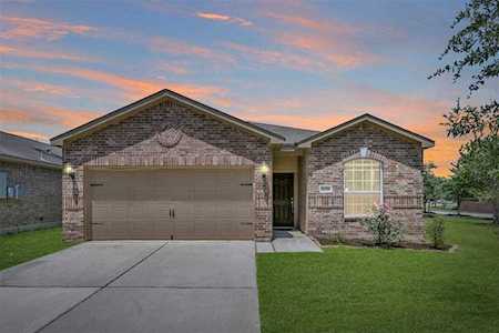 32551 Decker Creek Dr Pinehurst, TX 77362