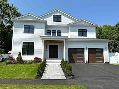 9 Richard Road Needham, MA 02492
