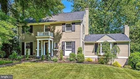 8001 Kerry Ln Chevy Chase, MD 20815