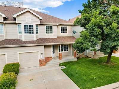 3923 Nicki Heights Colorado Springs, CO 80906