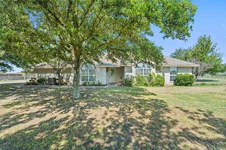 961 Ovilla Road Waxahachie, TX 75167