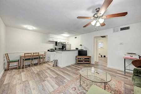 2207 Leon ST #103 Austin, TX 78705