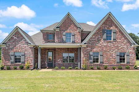 1544 Wilkerson Dr Southaven, MS 38672