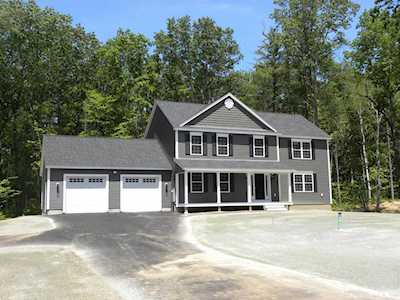 5 Marcona Ln Londonderry, NH 03053