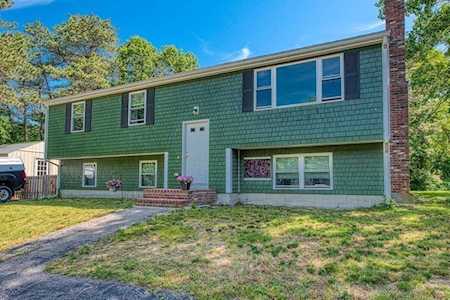 4 Swan Ave Plymouth, MA 02360