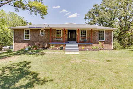 153 Country Club Dr Hendersonville, TN 37075