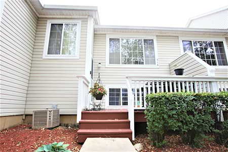 316 Windcrest Ct Bolingbrook, IL 60440