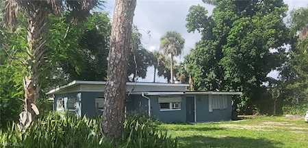 222 Rose St North Fort Myers, FL 33903