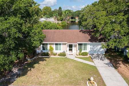 626 Bay Lake Trl Oldsmar, FL 34677