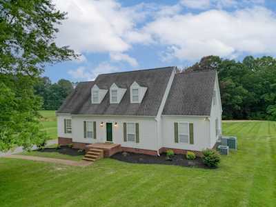 2558 S Mount Pleasant Rd Greenbrier, TN 37073