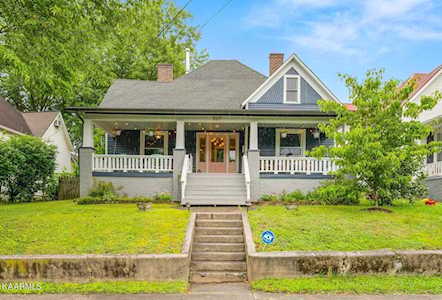 207 E Oak Hill Ave Knoxville, TN 37917