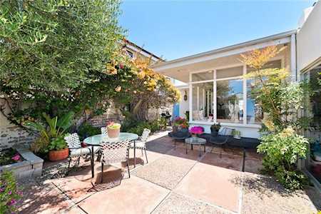 218 Via Ithaca Newport Beach, CA 92663