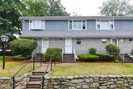 79 Meadow Pond Dr #30B Leominster, MA 01453