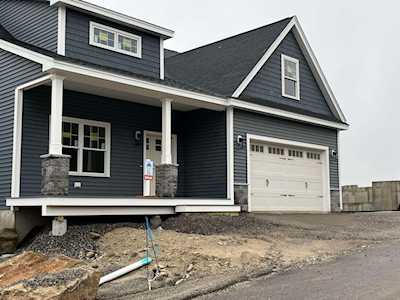 15 Mid Trail Crossing Ln Windham, NH 03087