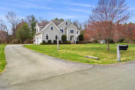 6 Evergreen Dr North Hampton, NH 03862