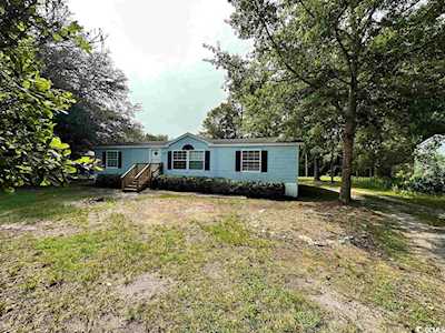 907 Poinsettia Dr. Conway, SC 29526
