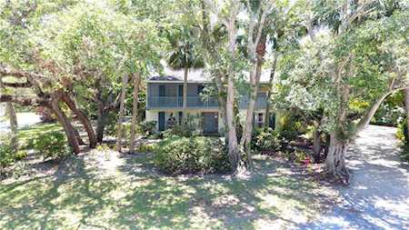 240 Live Oak Rd Vero Beach, FL 32963