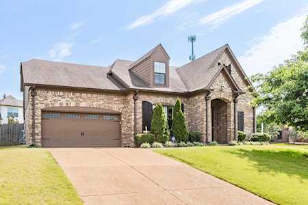 8531 Spotted Fawn Dr Bartlett, TN 38133