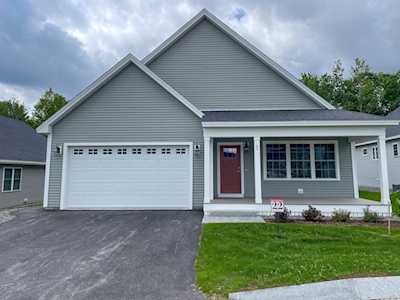 40 Mulberry Ln #22 Epping, NH 03042