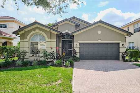 2124 Par Dr Naples, FL 34120