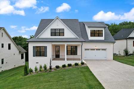 405 Arrow Court Hendersonville, TN 37075