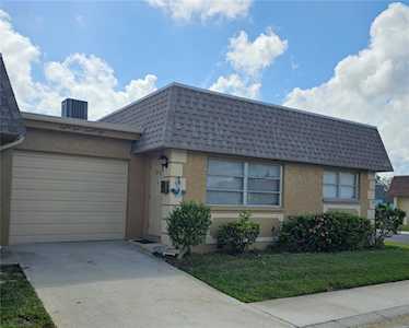 8472 Phillip N #13 Pinellas Park, FL 33781