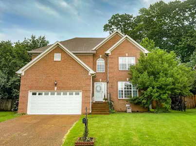 166 Walton Trce S Hendersonville, TN 37075