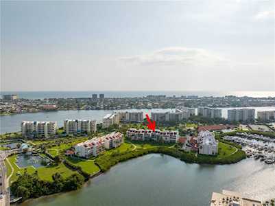 7893 Sailboat Key Blvd S #404 South Pasadena, FL 33707