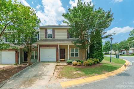 10544 Bunclody Dr Charlotte, NC 28213