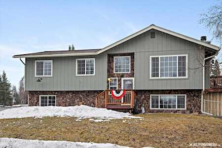 17910 Meadow Creek Dr Eagle River, AK 99577