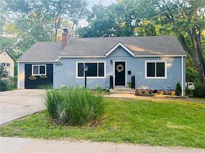 8207 W 79th St Overland Park, KS 66204