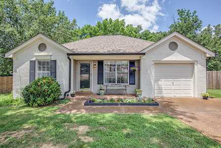 604 Village Trace Ct Nashville, TN 37211
