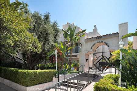 5333 Zelzah Ave #341 Encino, CA 91316