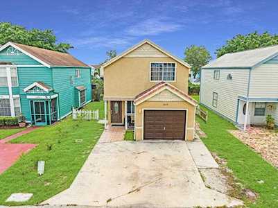 5872 Rambler Rose Way West Palm Beach, FL 33415