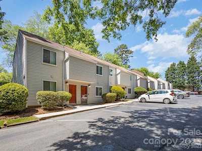 951 Hollywood St Charlotte, NC 28211