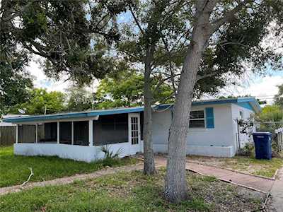 5735 24th St W Bradenton, FL 34207