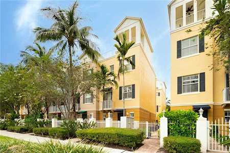 512 NE 7th Ave #1 Fort Lauderdale, FL 33301
