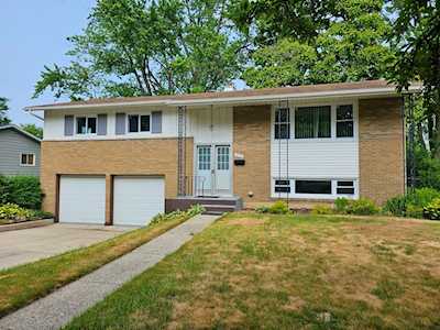 235 N Rohlwing Rd Palatine, IL 60074