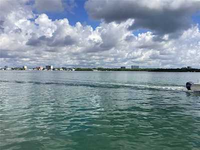 10350 W Bay Harbor Dr #PH-N Bay Harbor Islands, FL 33154