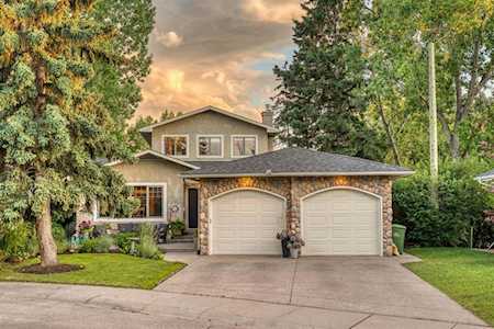 136 Gateway Place SW Calgary, AB T3E 4J2