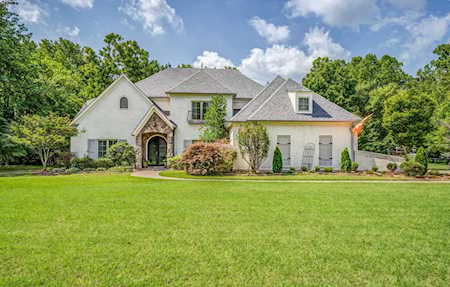 10353 Bentbrooke Dr Lakeland, TN 38002