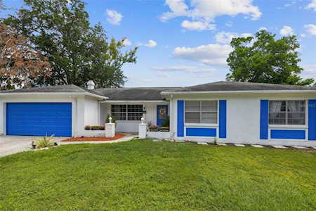 510 Coach Ln Temple Terrace, FL 33617
